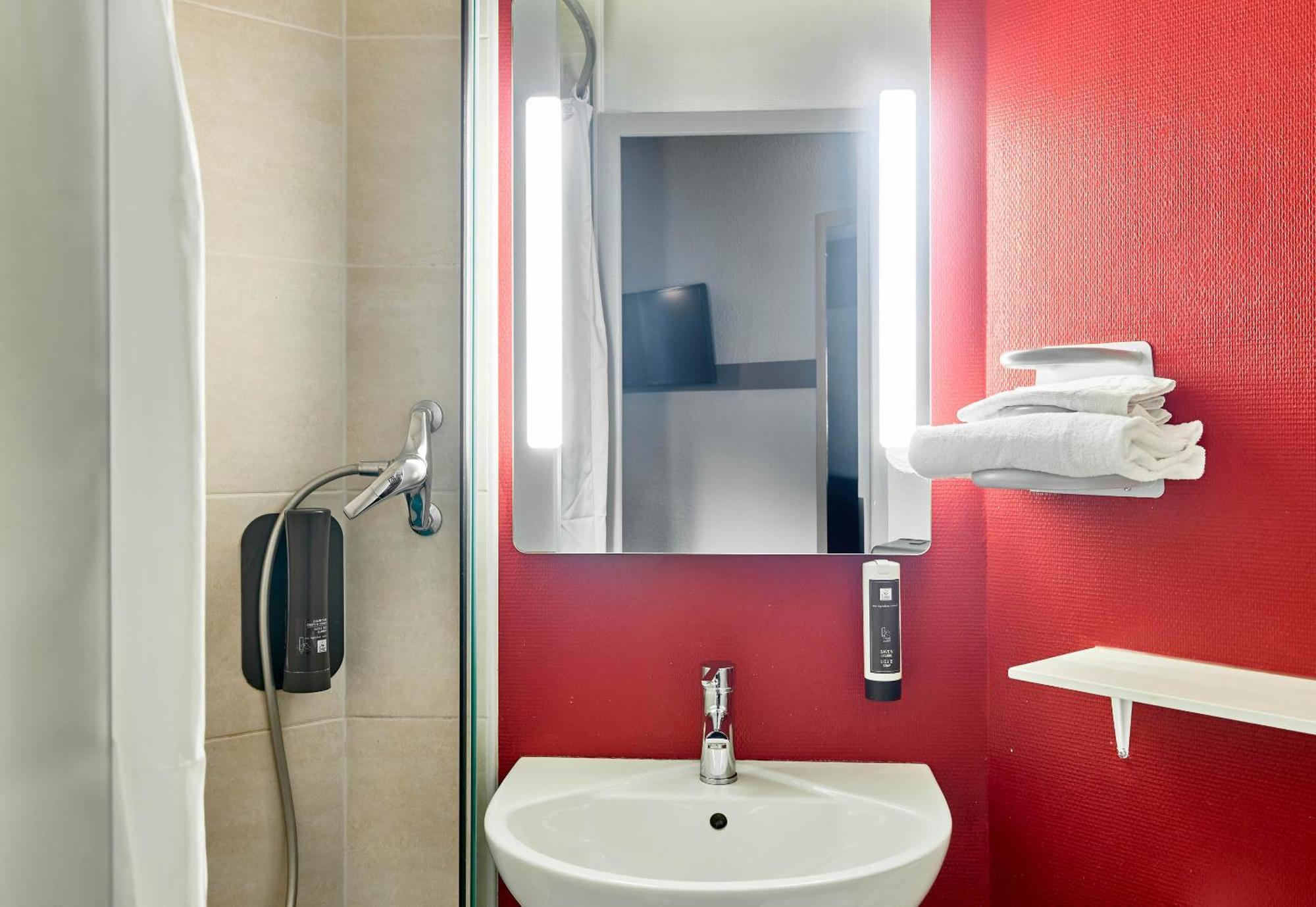 B&B Hotel Saint-Michel Sur Orge Экстерьер фото